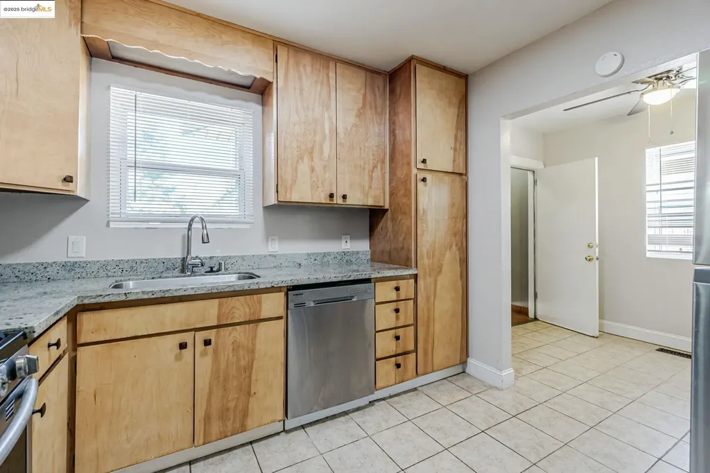 1112 6th Street Antioch CA 94509