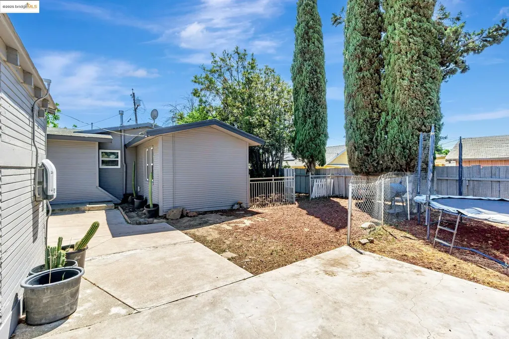 1112 6th Street Antioch CA 94509