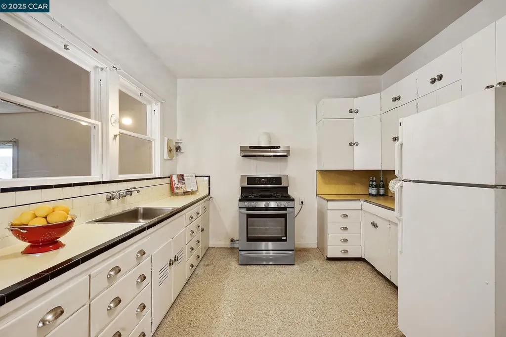 1322 Virginia Street Berkeley CA 94702