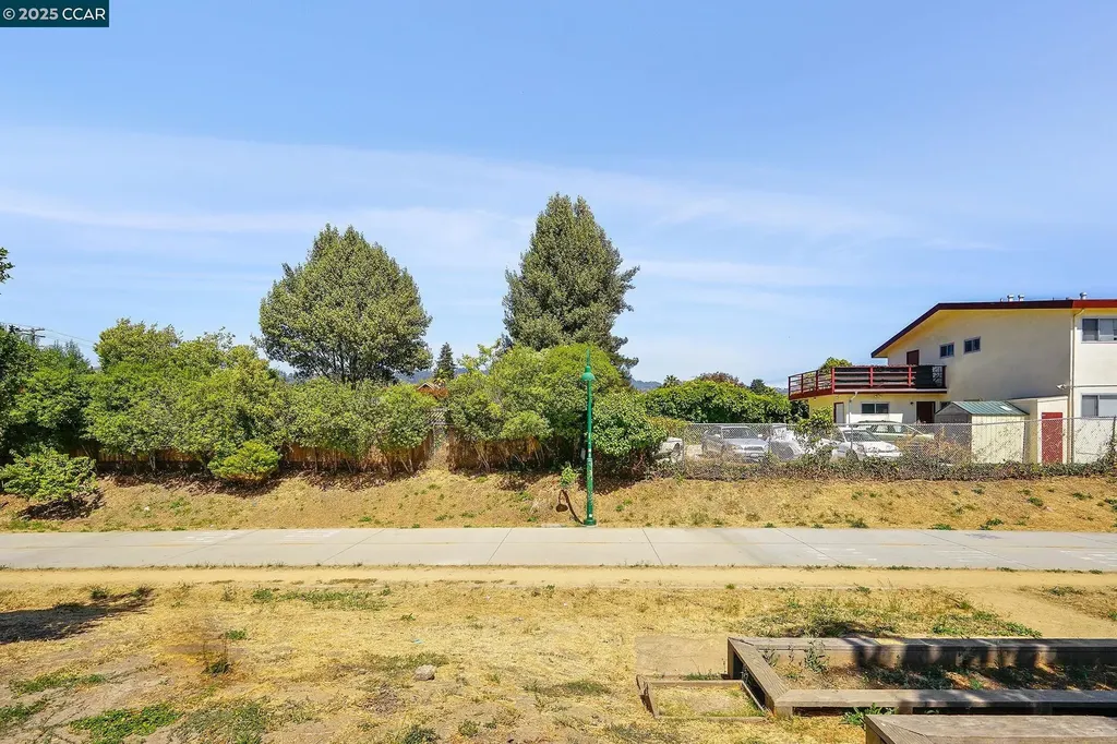 1322 Virginia Street Berkeley CA 94702