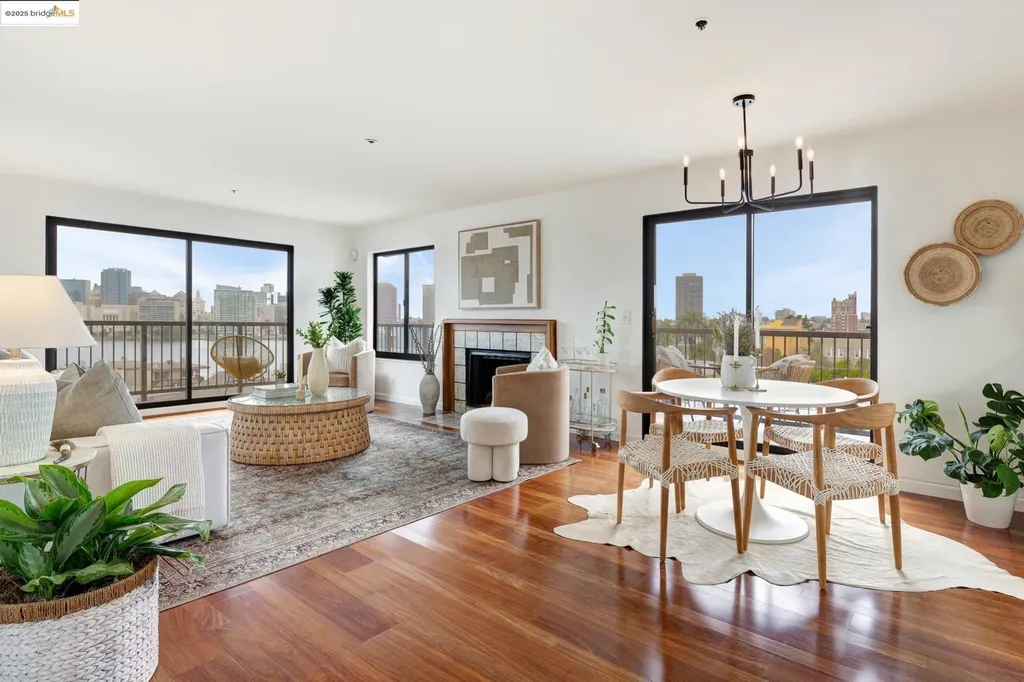 Oakland CA, 322 Hanover Avenue, Unit 401