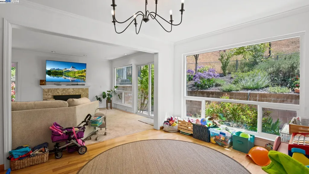11 Oak Tree Court San Rafael CA 94903