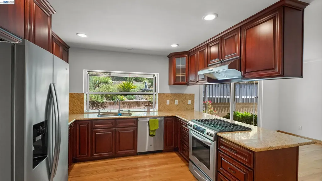 11 Oak Tree Court San Rafael CA 94903