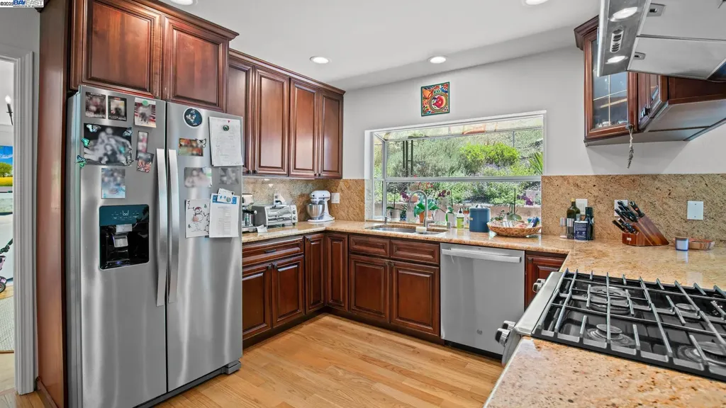 11 Oak Tree Court San Rafael CA 94903