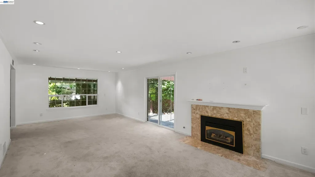 11 Oak Tree Court San Rafael CA 94903