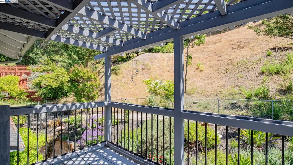 11 Oak Tree Court San Rafael CA 94903