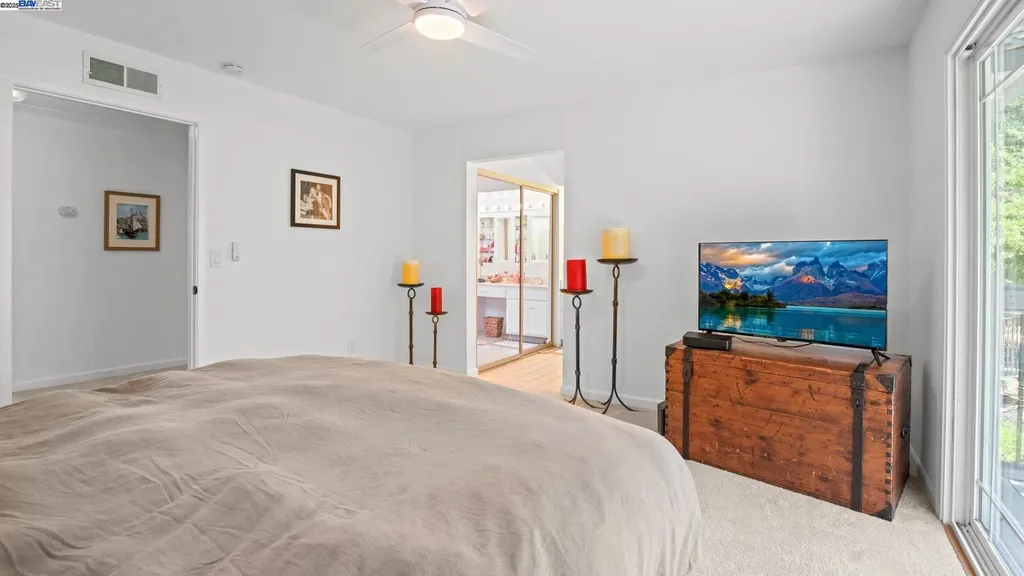 11 Oak Tree Court San Rafael CA 94903