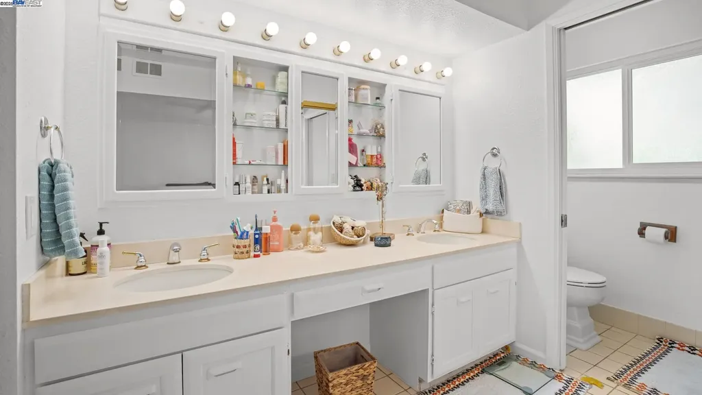 11 Oak Tree Court San Rafael CA 94903