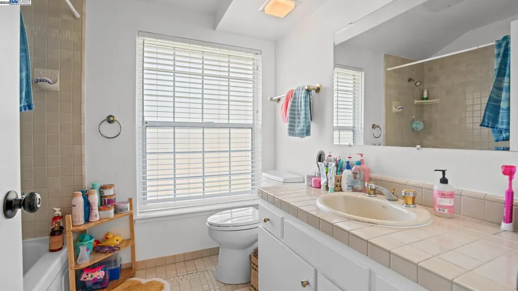 11 Oak Tree Court San Rafael CA 94903