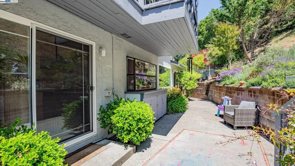 11 Oak Tree Court San Rafael CA 94903