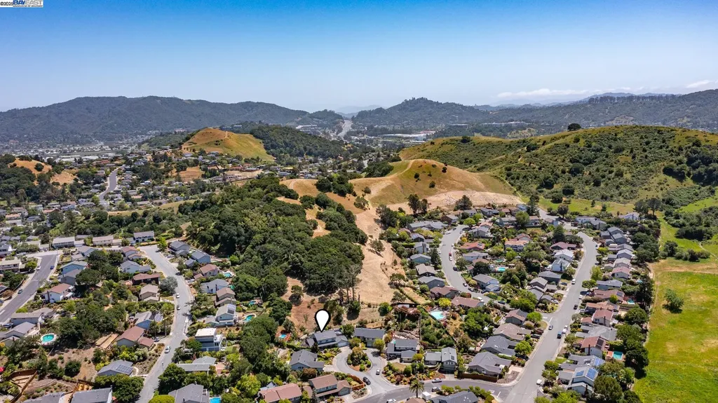 11 Oak Tree Court San Rafael CA 94903