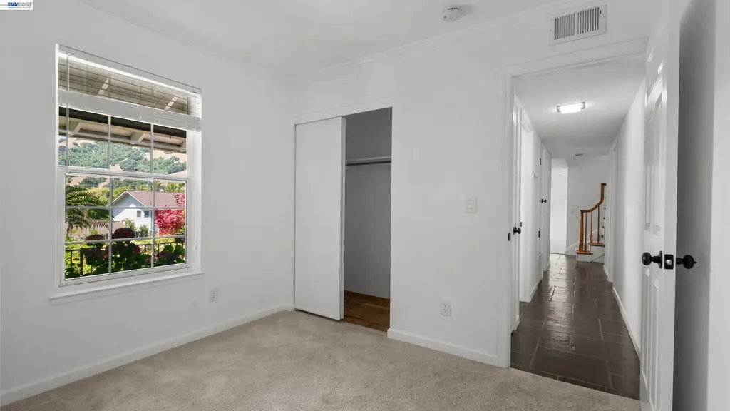 11 Oak Tree Court San Rafael CA 94903