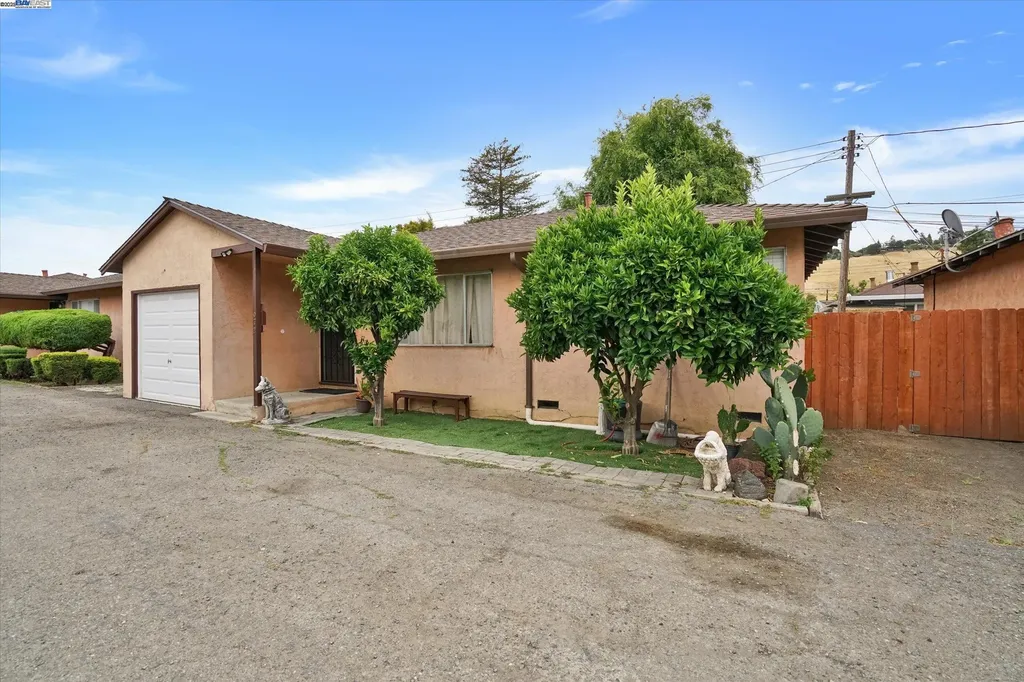 676 Berry Avenue Hayward CA 94544