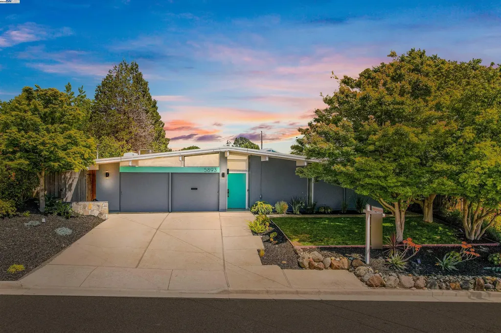 5893 Highwood Road Castro Valley CA 94552