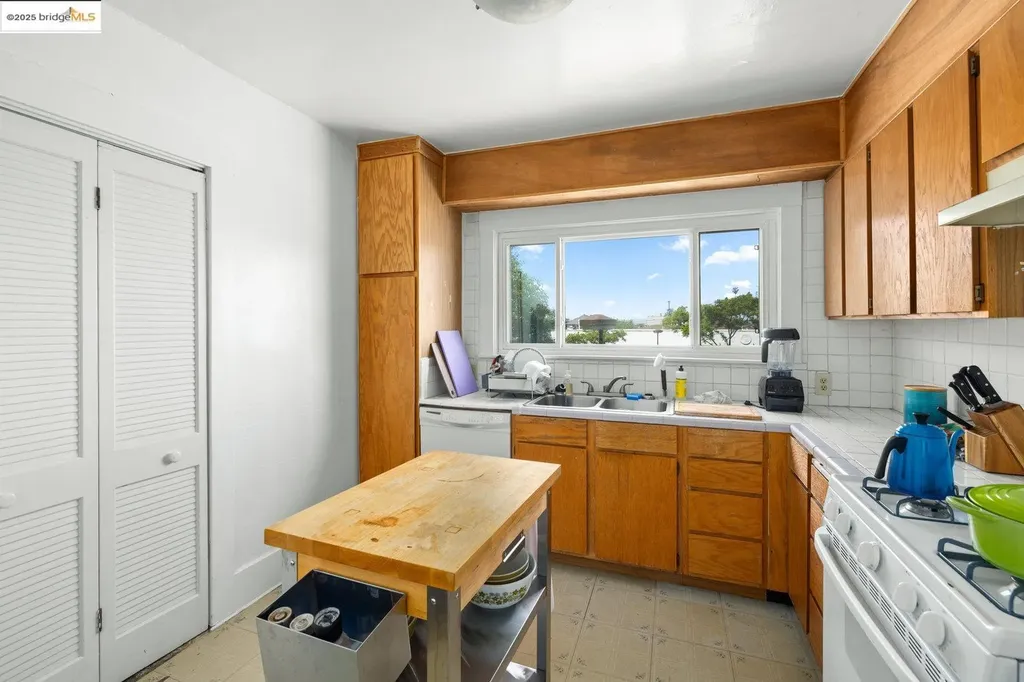 2903 Sacramento Street Berkeley CA 94702