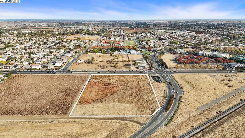 Empire Avenue Oakley CA 94561