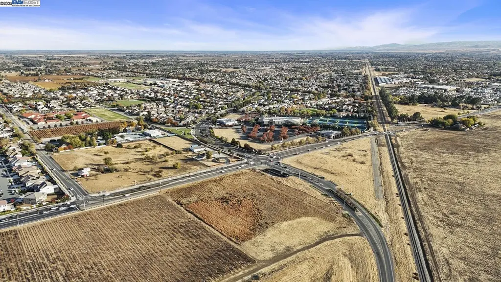Empire Avenue Oakley CA 94561