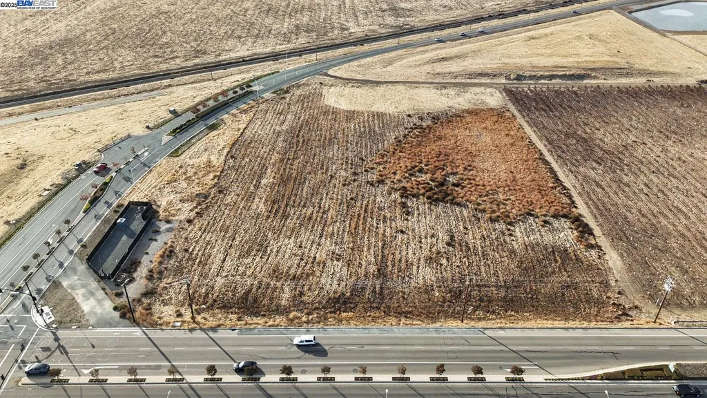 Empire Avenue Oakley CA 94561