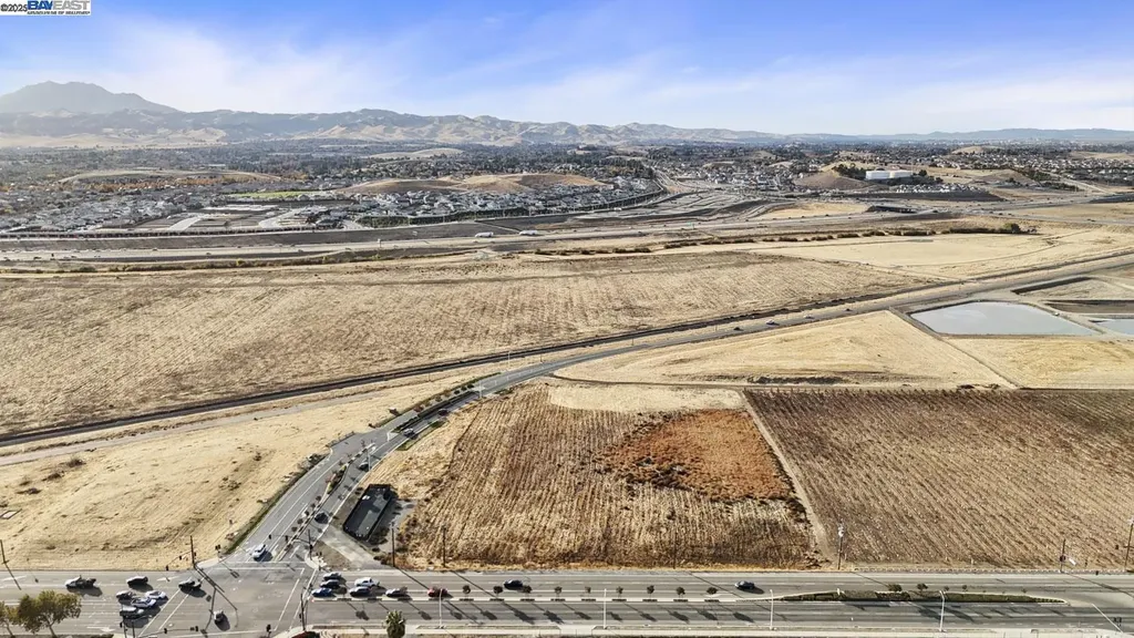 Empire Avenue Oakley CA 94561