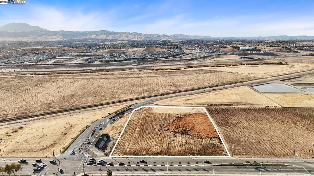 Empire Avenue Oakley CA 94561