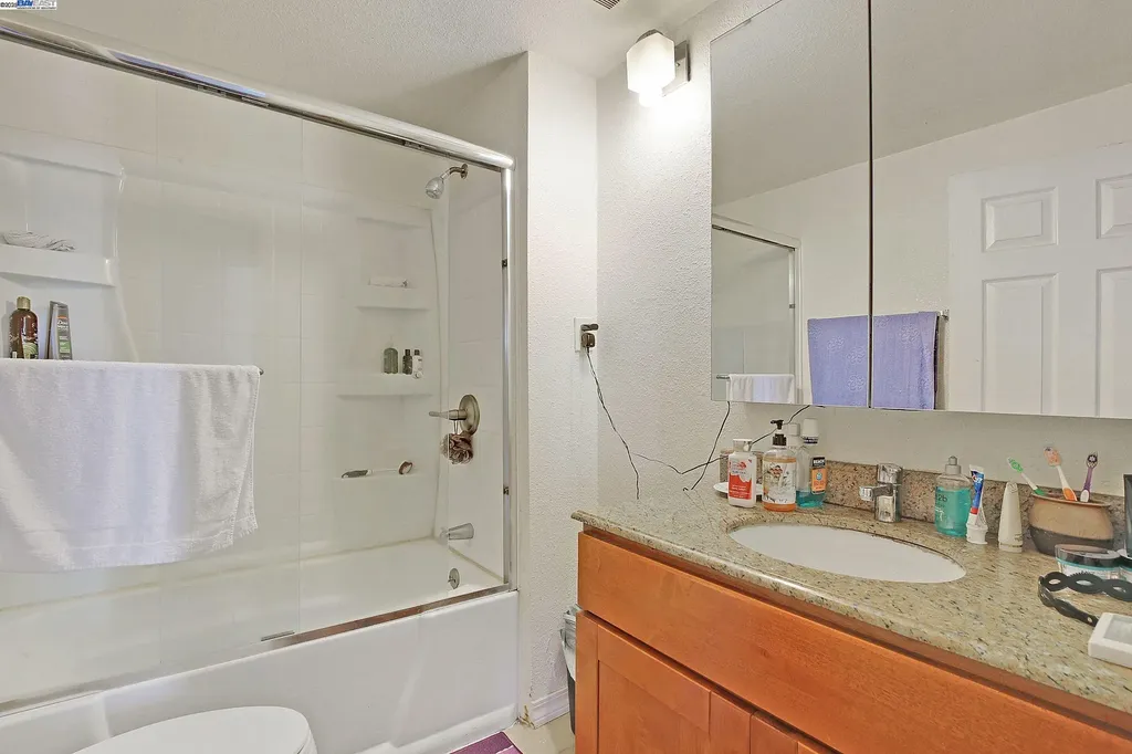 3311 17th Street Oakland CA 94601