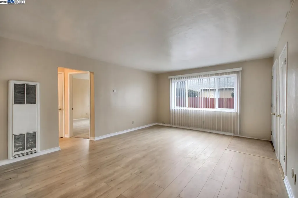 7448 Lockwood Street Oakland CA 94621