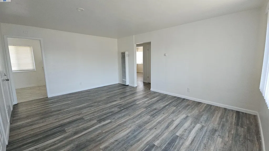 7448 Lockwood Street Oakland CA 94621