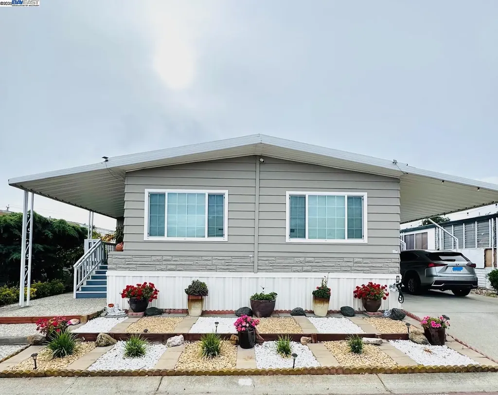 27939 Pueblo Calle Hayward CA 94545