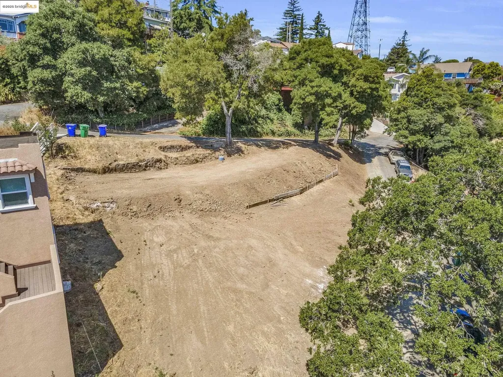 125 Kendall Avenue Crockett CA 94525