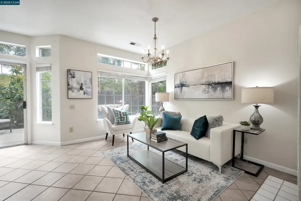 266 Scotts Valley Hercules CA 94547