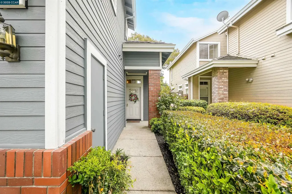 266 Scotts Valley Hercules CA 94547