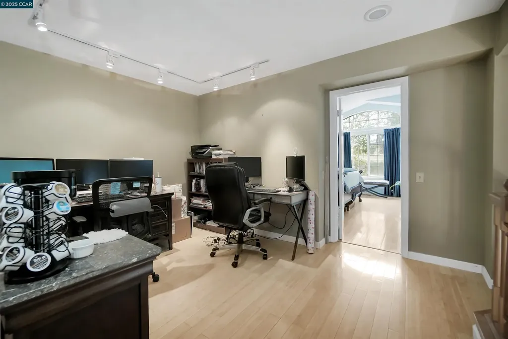 266 Scotts Valley Hercules CA 94547