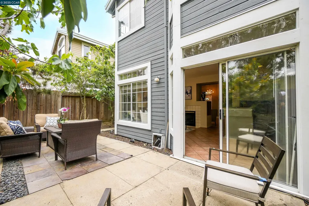 266 Scotts Valley Hercules CA 94547