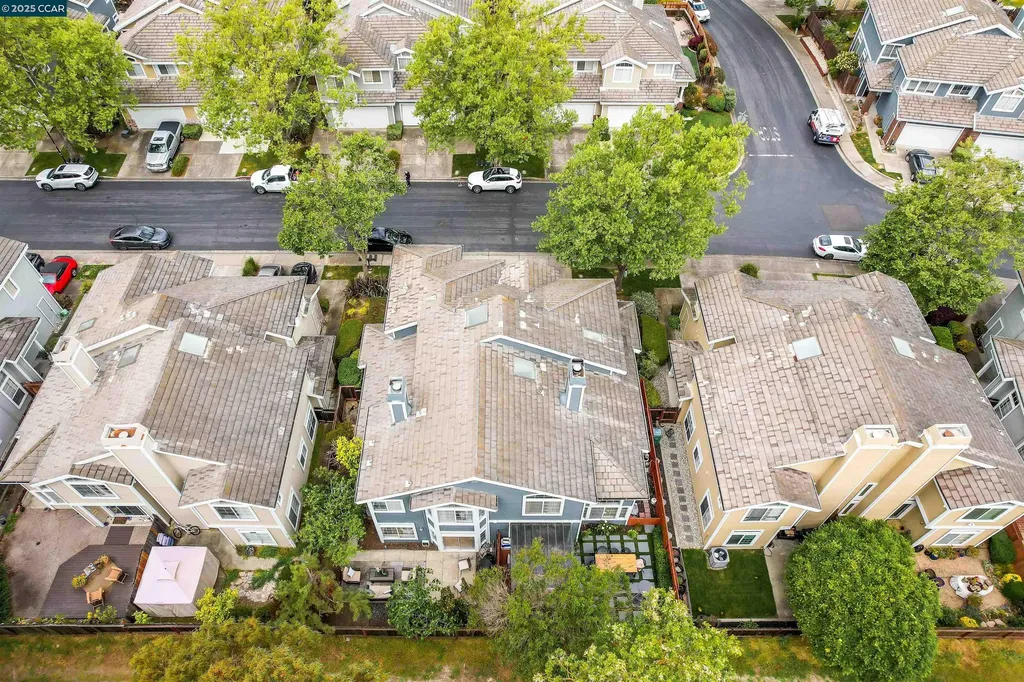 266 Scotts Valley Hercules CA 94547