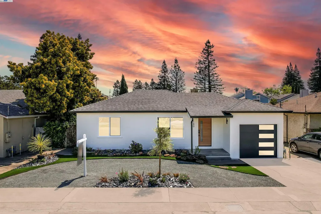 140 Fagundes Street Hayward CA 94544