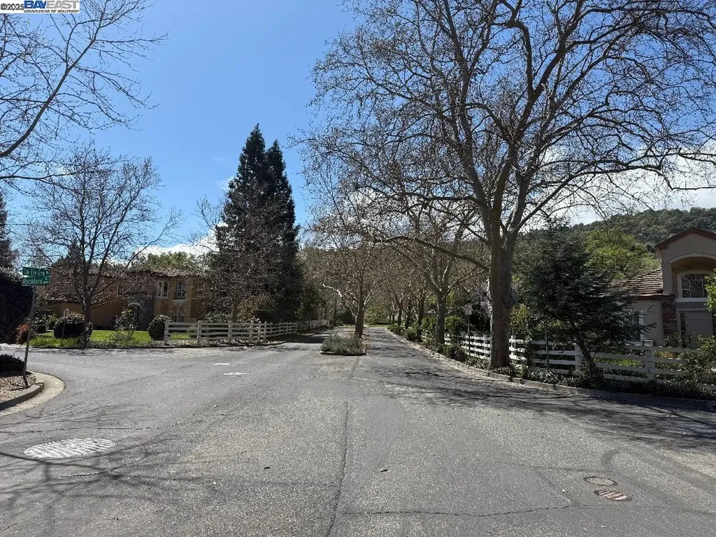 8272 Sassafras Court Pleasanton CA 94566