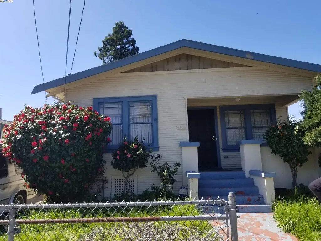 6939 Fresno Street Oakland CA 94605