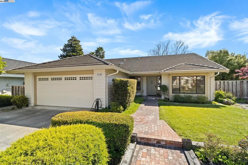 32748 Fairfield Street Union City CA 94587