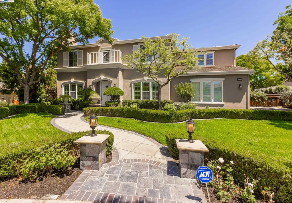 5633 Selena Court Pleasanton CA 94566