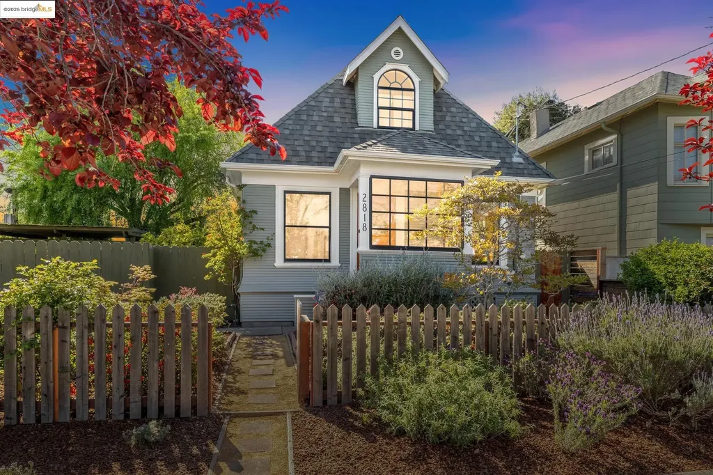 Berkeley CA, 2818 9TH Street
