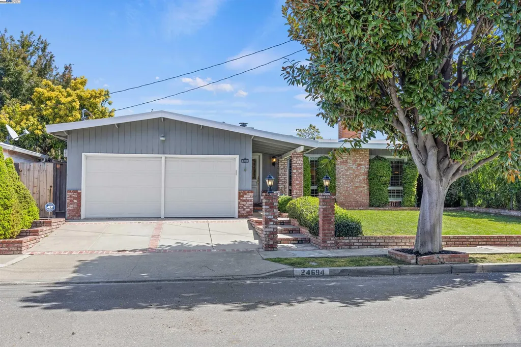 24694 Broadmore Avenue Hayward CA 94544