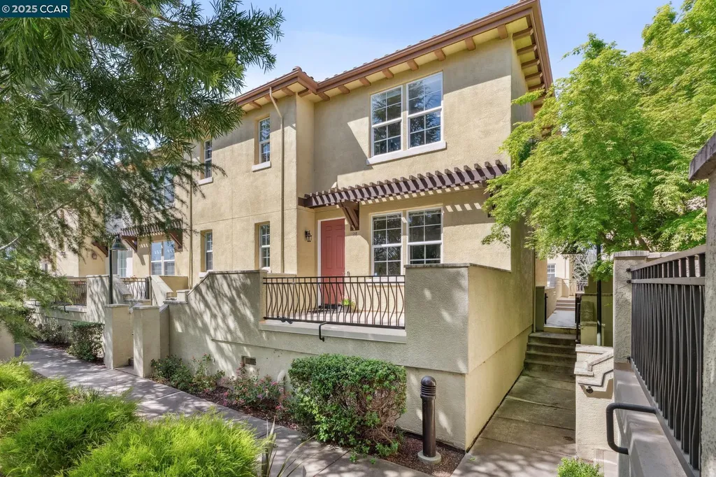 28 Warhol Way Pleasant Hill CA 94523