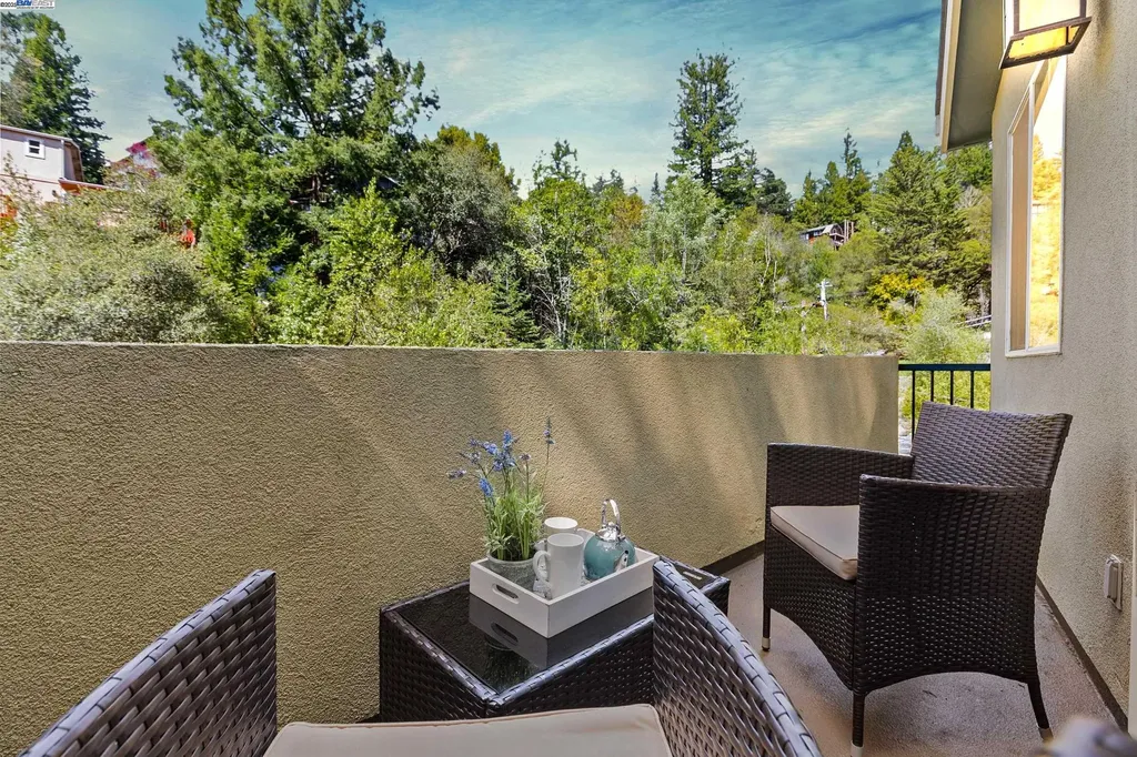 6440 Longcroft Drive Oakland CA 94611