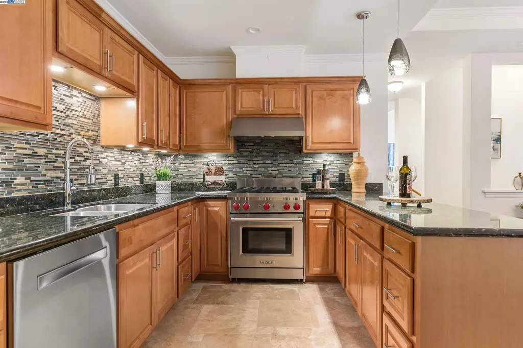 6440 Longcroft Drive Oakland CA 94611
