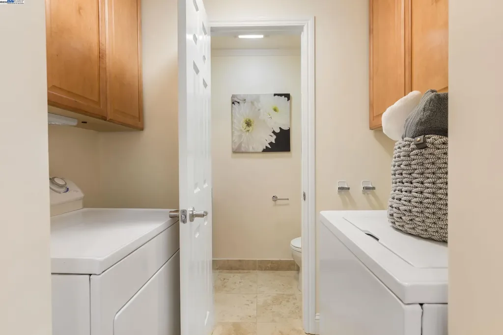 6440 Longcroft Drive Oakland CA 94611