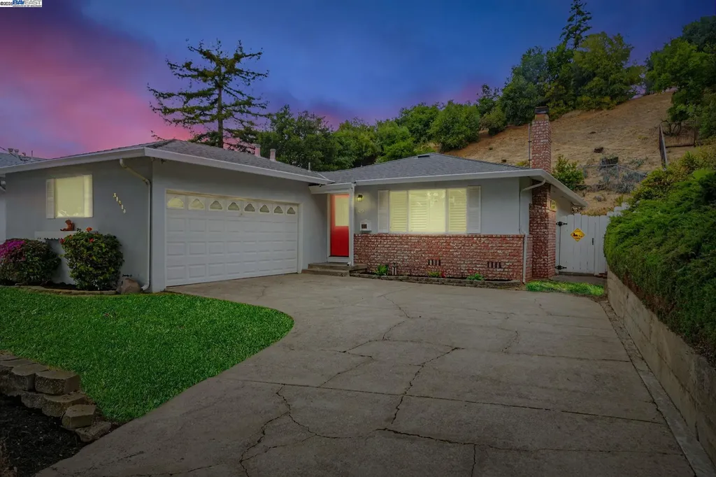 31314 Chicoine Avenue Hayward CA 94544