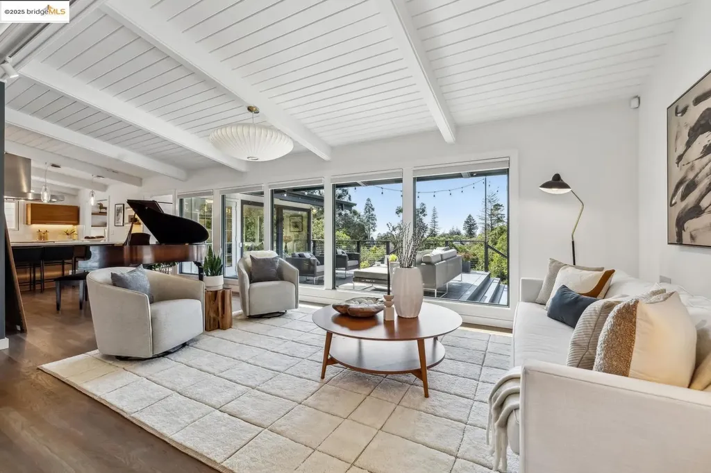 Piedmont CA, 5501 La Salle Avenue