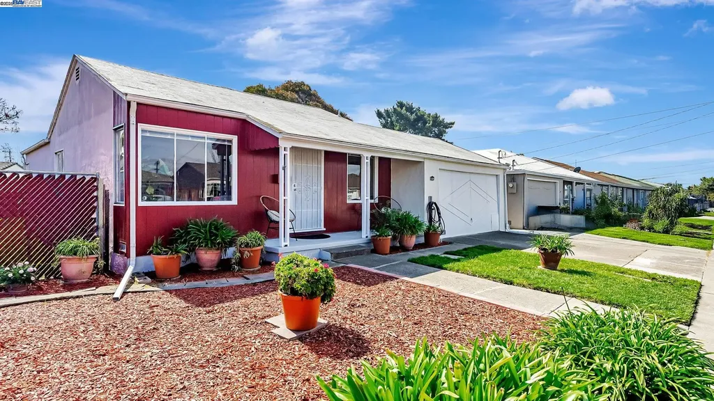 1328 Via El Monte San Lorenzo CA 94580
