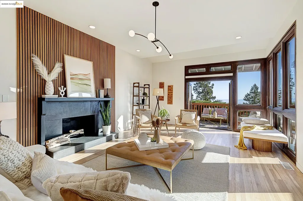 Oakland CA, 6645 Morningstar Court