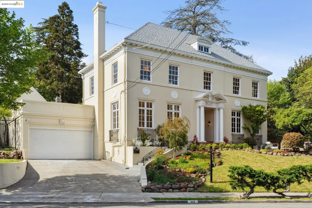 858 Rosemount Road Oakland CA 94610